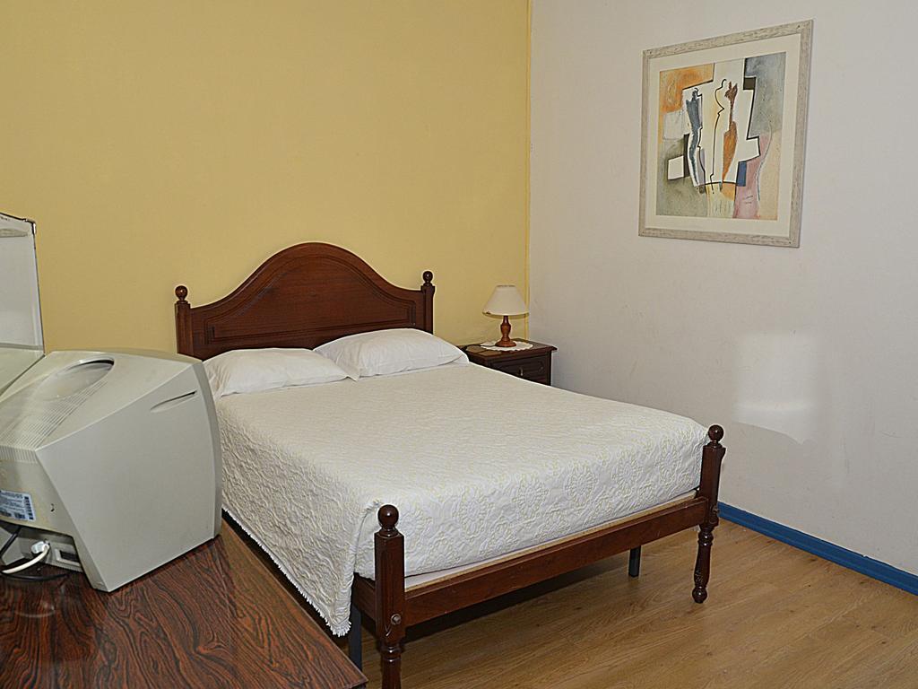 Pensao Astoria Hotel ฟุงชาล ภายนอก รูปภาพ